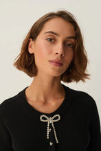 Carica l'immagine nel visualizzatore di Gallery, SPILLA FIOCCO