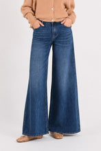 Carica l'immagine nel visualizzatore di Gallery, JEANS JANE

