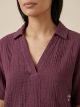 Carica l'immagine nel visualizzatore di Gallery, BLUSA EGGPLANT
