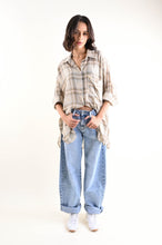 Carica l'immagine nel visualizzatore di Gallery, DENIM BARREL
