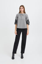 Carica l'immagine nel visualizzatore di Gallery, BLUSA ROMANTIC
